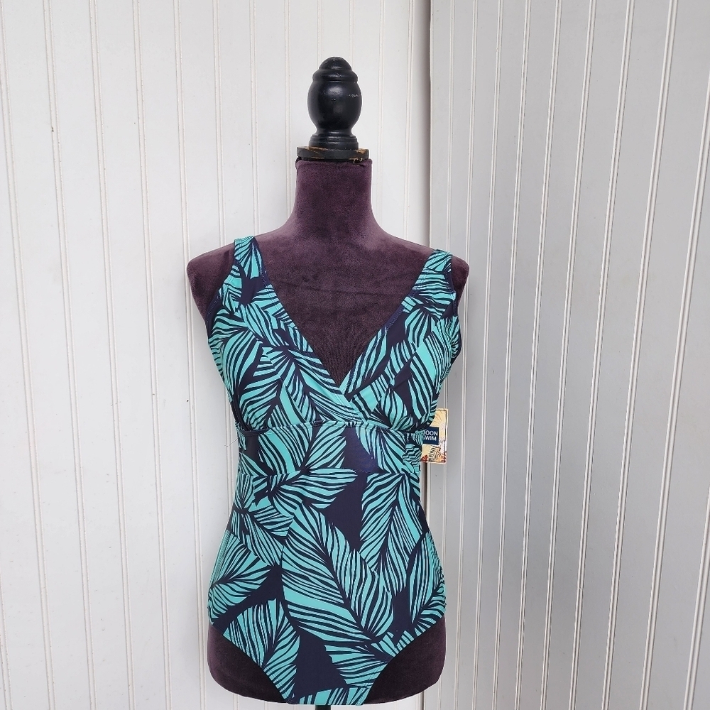 $60 NWT NOON SWIM Women's  Halter 1 Piece Swimming Suit Green Leaf V- NECK Sz 18